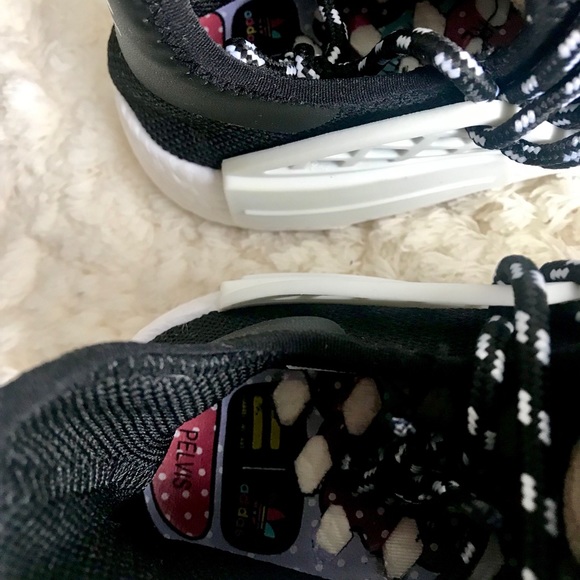 CHANEL x Pharrell HU Race NMD - Picture 5 of 5